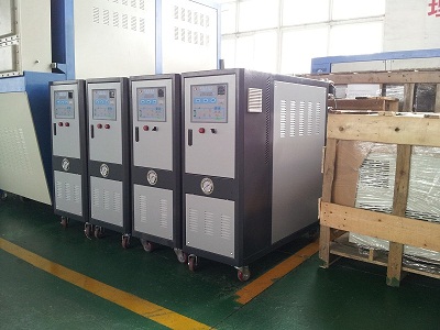 導熱油加熱器，模溫機，油溫機
