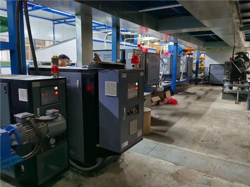 嘉興導熱油加熱器/油循環模溫機/水溫度控制機/模具溫度控制機/冷熱一體模溫機